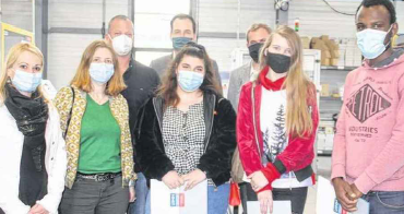 « 9 titulaires décrochent un diplôme professionnel qui mène à l’embauche »